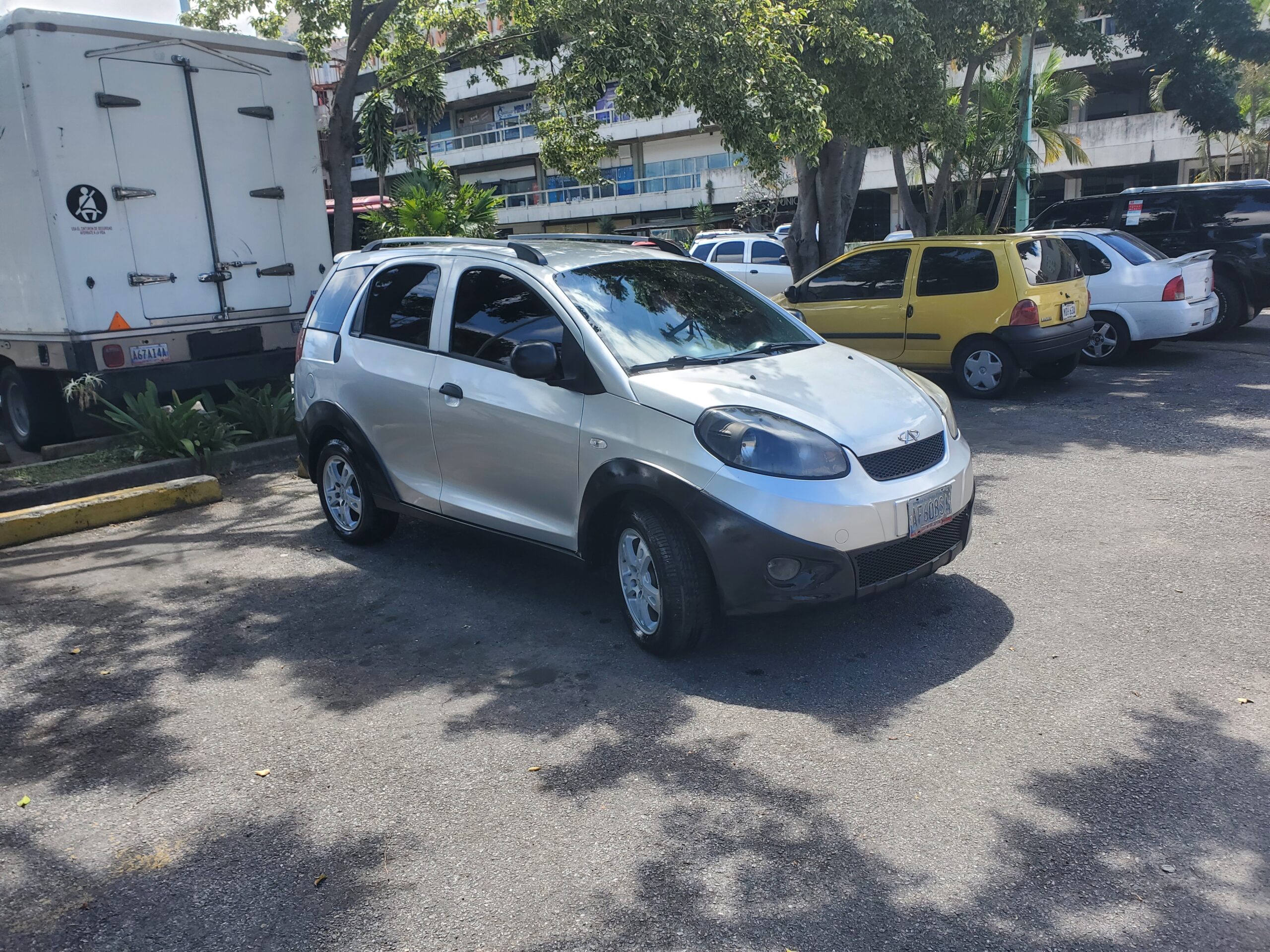 Chery Arauca 2014 Plateado Caracas
