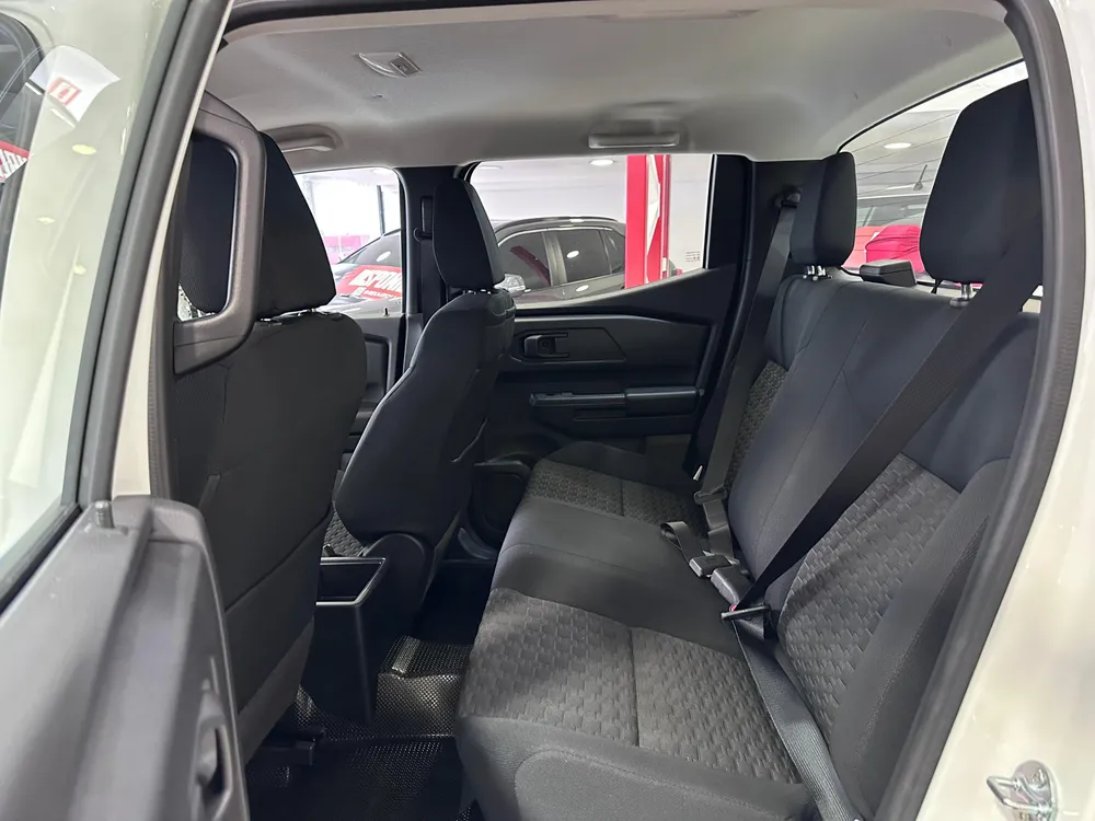 Mitsubishi L200 2025 Blanco Caracas