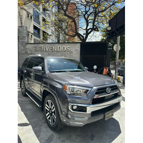 Toyota 4Runner Limited 2021 Gris Caracas
