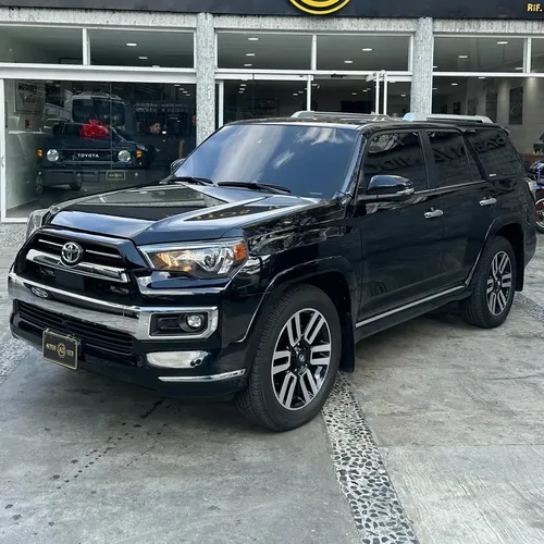 Toyota 4Runner Limited 2022 Negro Caracas