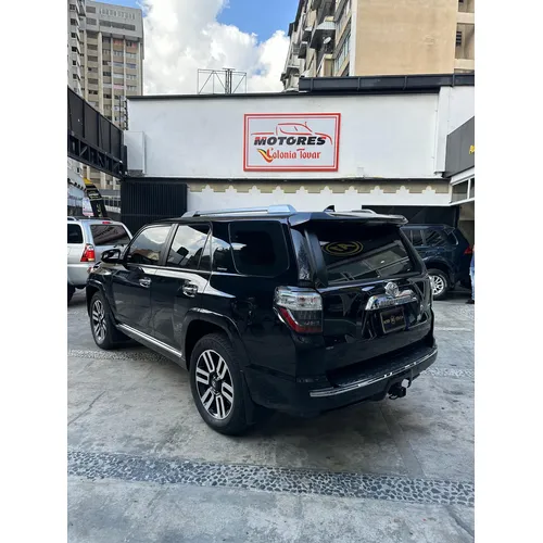 Toyota 4Runner Limited 2022 Negro Caracas