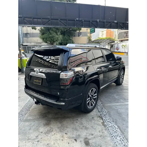 Toyota 4Runner Limited 2022 Negro Caracas
