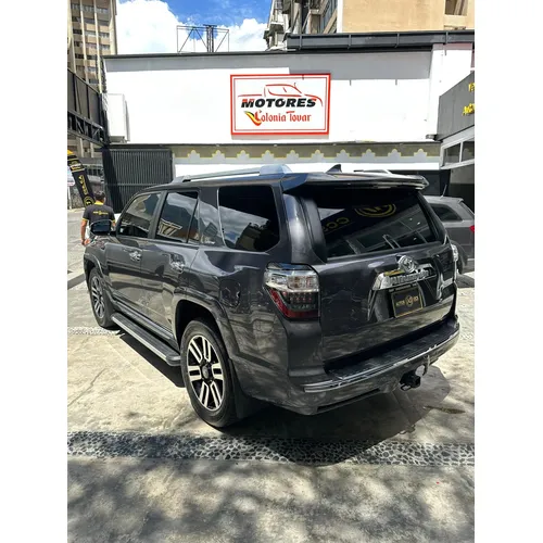 Toyota 4Runner Limited 2021 Gris Caracas