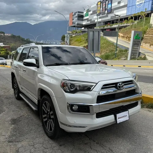 Toyota 4Runner Limited 2022 Blanco Caracas