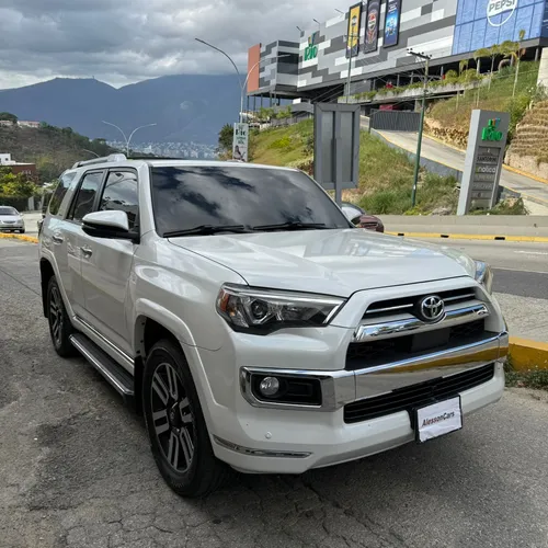 Toyota 4Runner Limited 2022 Blanco Caracas
