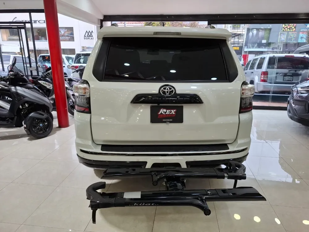 Toyota 4Runner 2019 Blanco Caracas