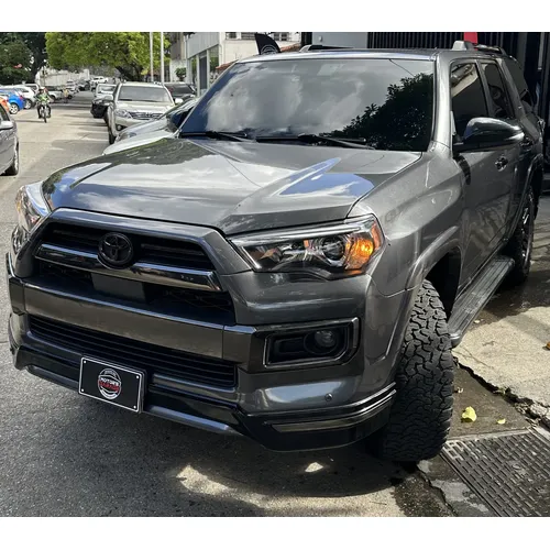 Toyota 4Runner Limited 2021 Gris Caracas