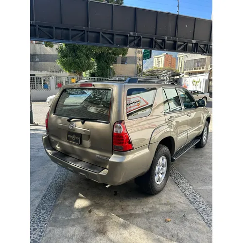 Toyota 4Runner SR5 2007 Dorado Caracas