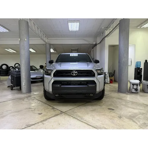 Toyota 4Runner SR5 2025 Plateado Valencia