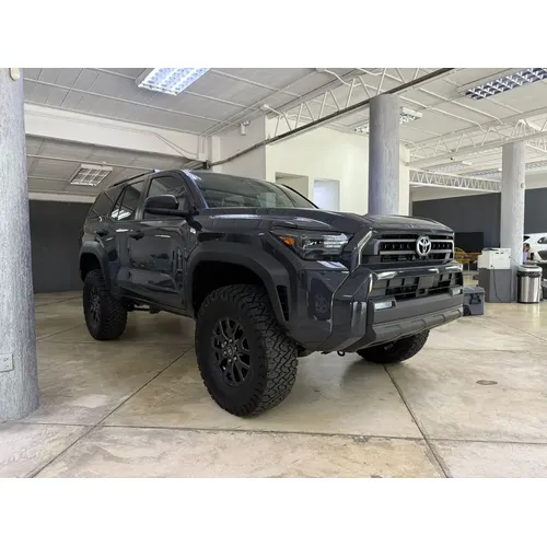 Toyota 4Runner SR5 2025 Gris Valencia