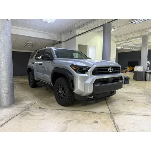 Toyota 4Runner SR5 2025 Plateado Valencia