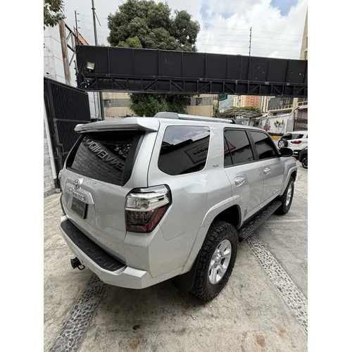 Toyota 4Runner SR5 2023 Plateado Caracas