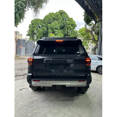 Toyota 4Runner Trailhunter 2025 Gris Puerto Ordaz