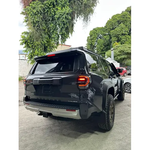Toyota 4Runner Trailhunter 2025 Gris Puerto Ordaz