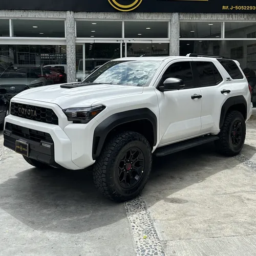 Toyota 4Runner TRD Off Road 2025 Blanco Caracas
