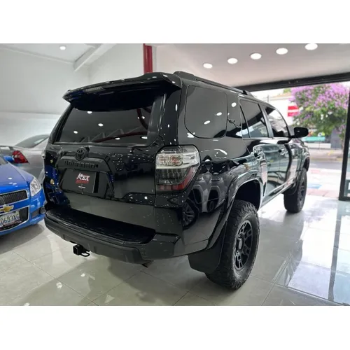 Toyota 4Runner TRD Off Road 2019 Negro Caracas