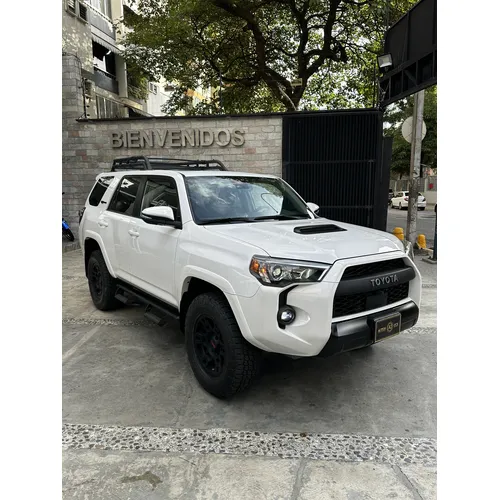Toyota 4Runner TRD Pro 2024 Blanco Caracas
