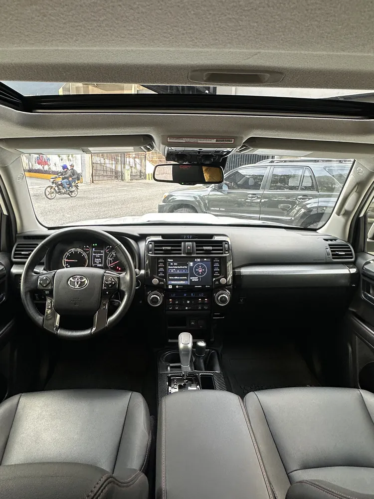 Toyota 4Runner TRD Pro 2024 Blanco Caracas