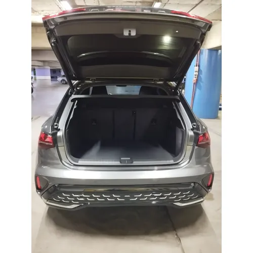 Audi A3 2024 Gris Caracas