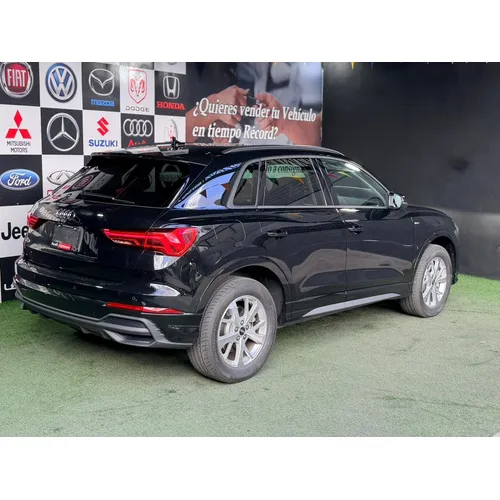 Audi Q3 45 Komfort Quattro 2024 Negro Caracas