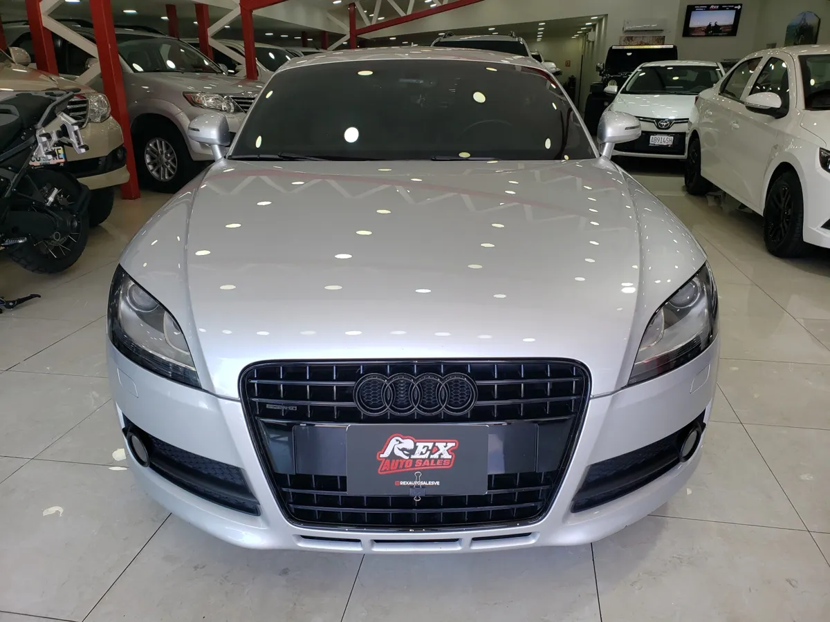 Audi TT Coupé 2008 Plateado
