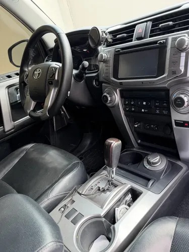 Toyota 4Runner Limited 2015 Plateado Caracas