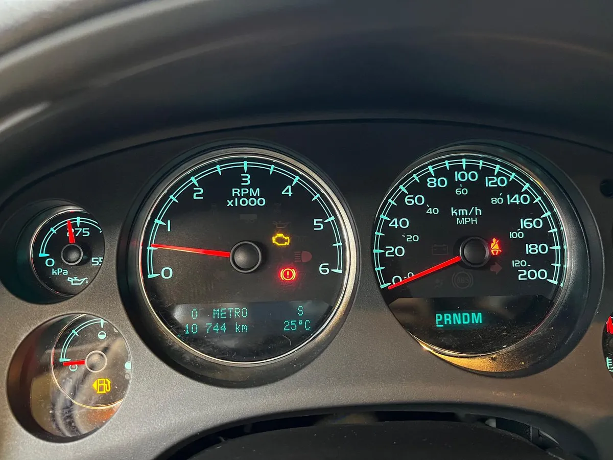 Blindada Chevrolet Tahoe 2013 blanco7