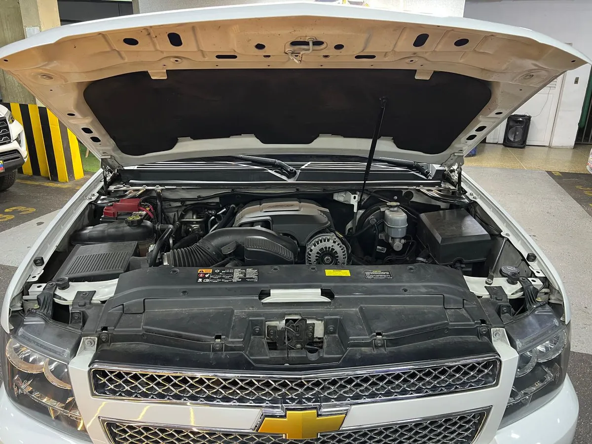 Blindada Chevrolet Tahoe 2013 blanco8