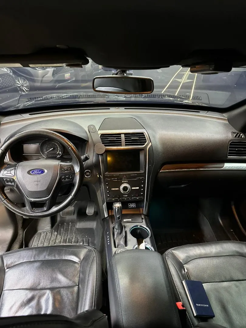 Ford Explorer Limited 2016 Negro Caracas