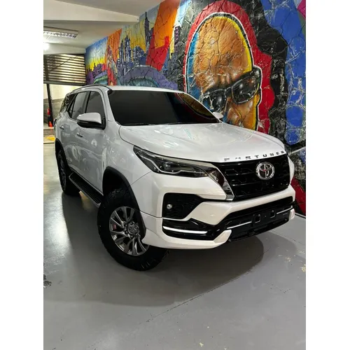 Toyota Fortuner VX.R 2025 Blanco Caracas