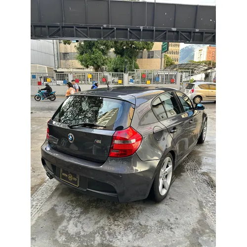 BMW 130i serie 1 2008 Gris Caracas