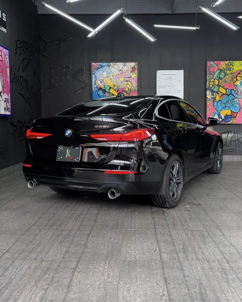 BMW 225i 2021 Negro Caracas
