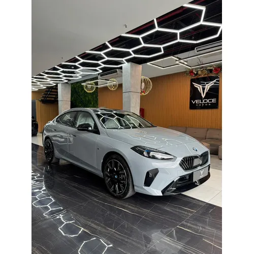 BMW 225L 2025 Gris Caracas