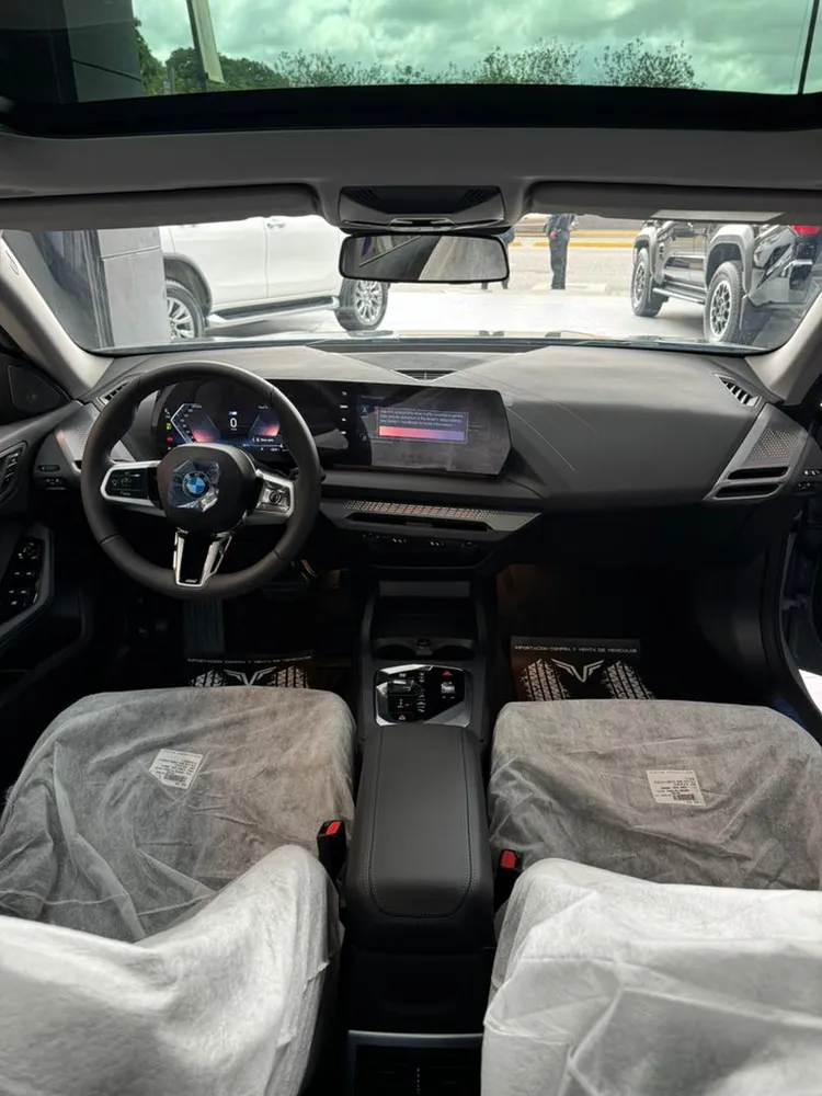 BMW 225L 2025 Gris Caracas