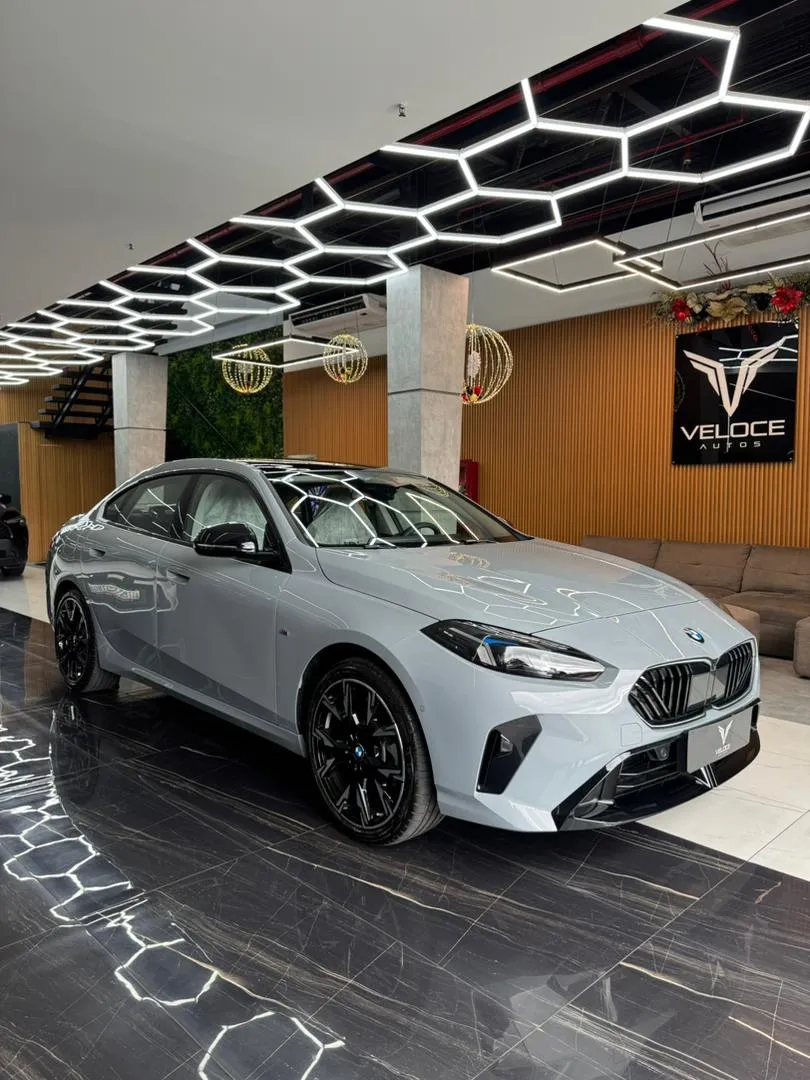 BMW 225L 2025 Gris Caracas