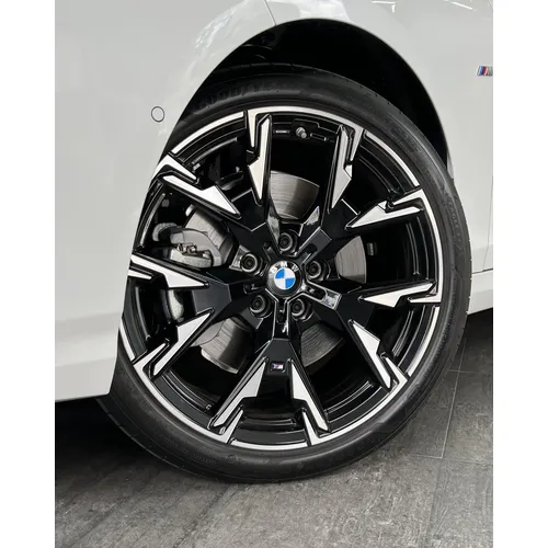 BMW 225L 2025 Blanco Caracas