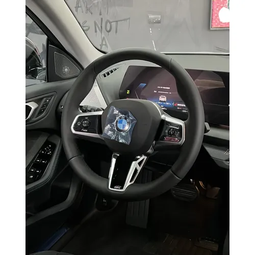 BMW 225L 2025 Blanco Caracas