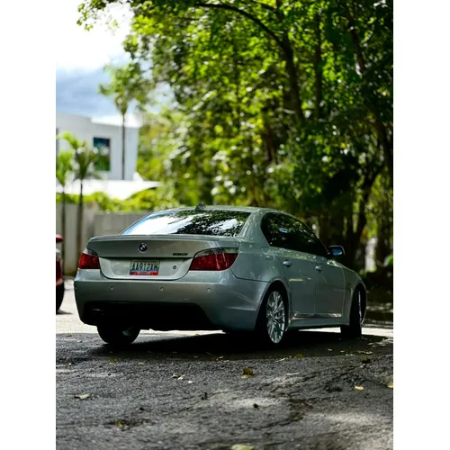 BMW 550i 2006 Gris Caracas