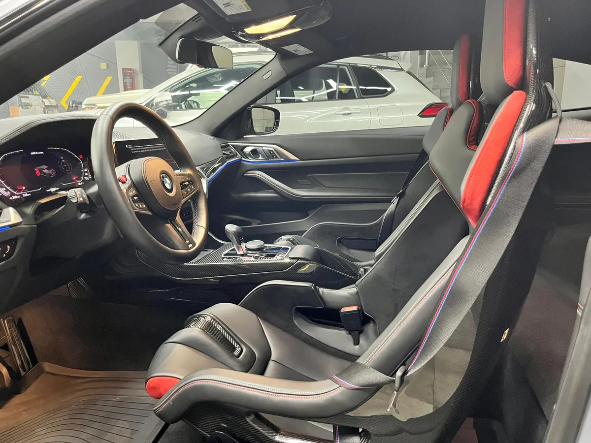 BMW M4 2023 Gris Caracas