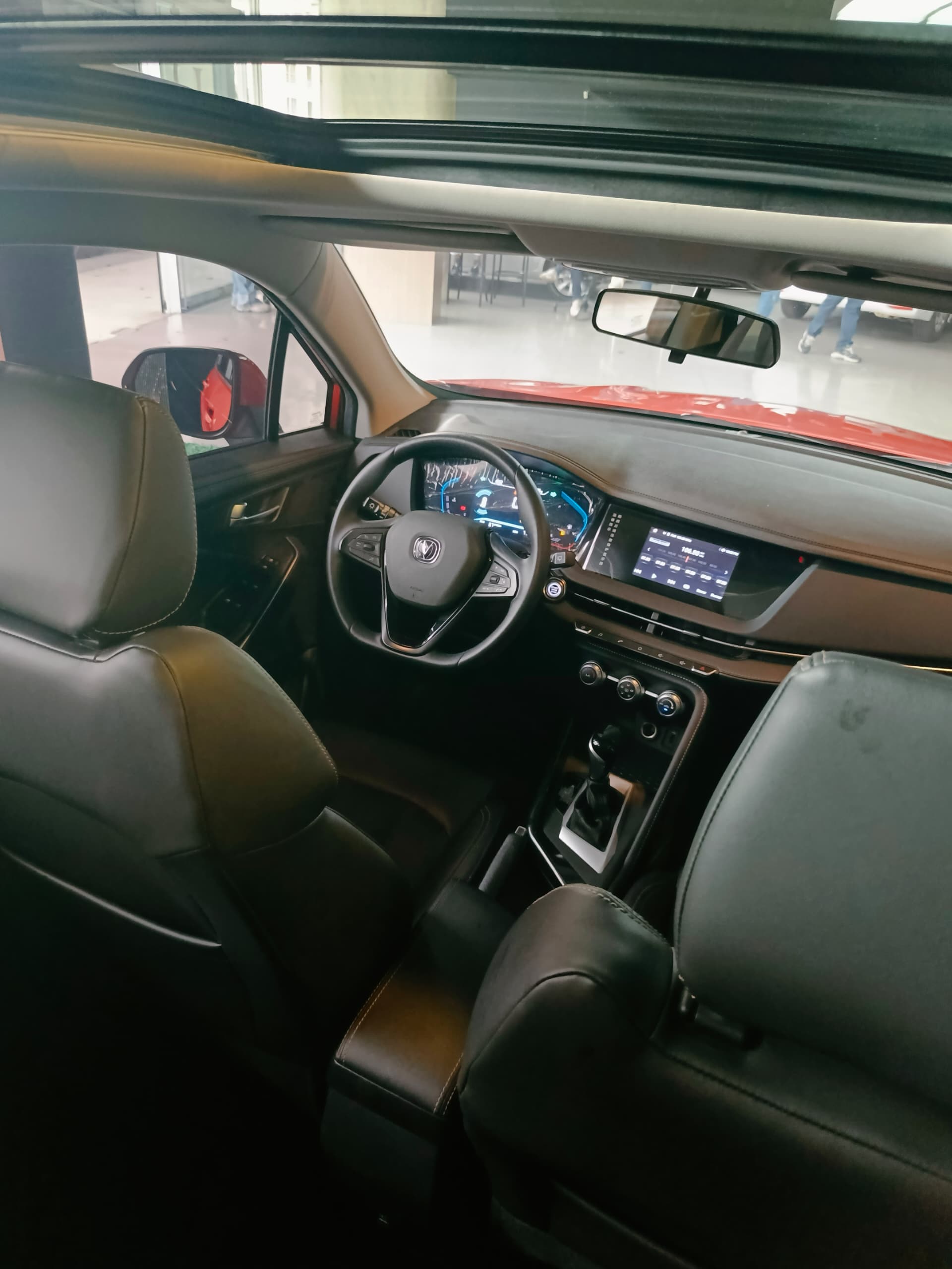 Changan CS15 2023 Naranja Caracas