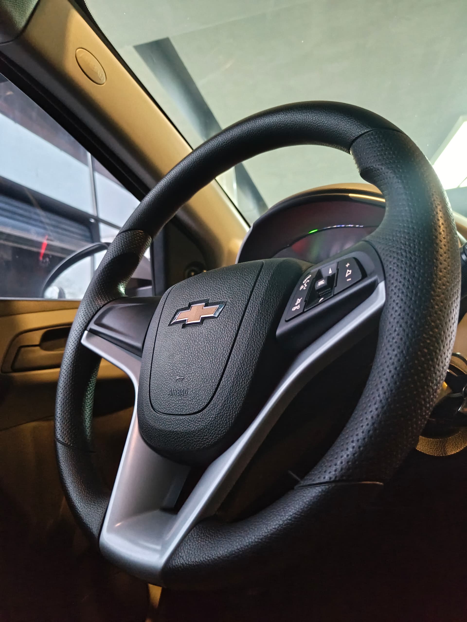 CHEVROLET SONIC RS 1.8 2018 blanco5