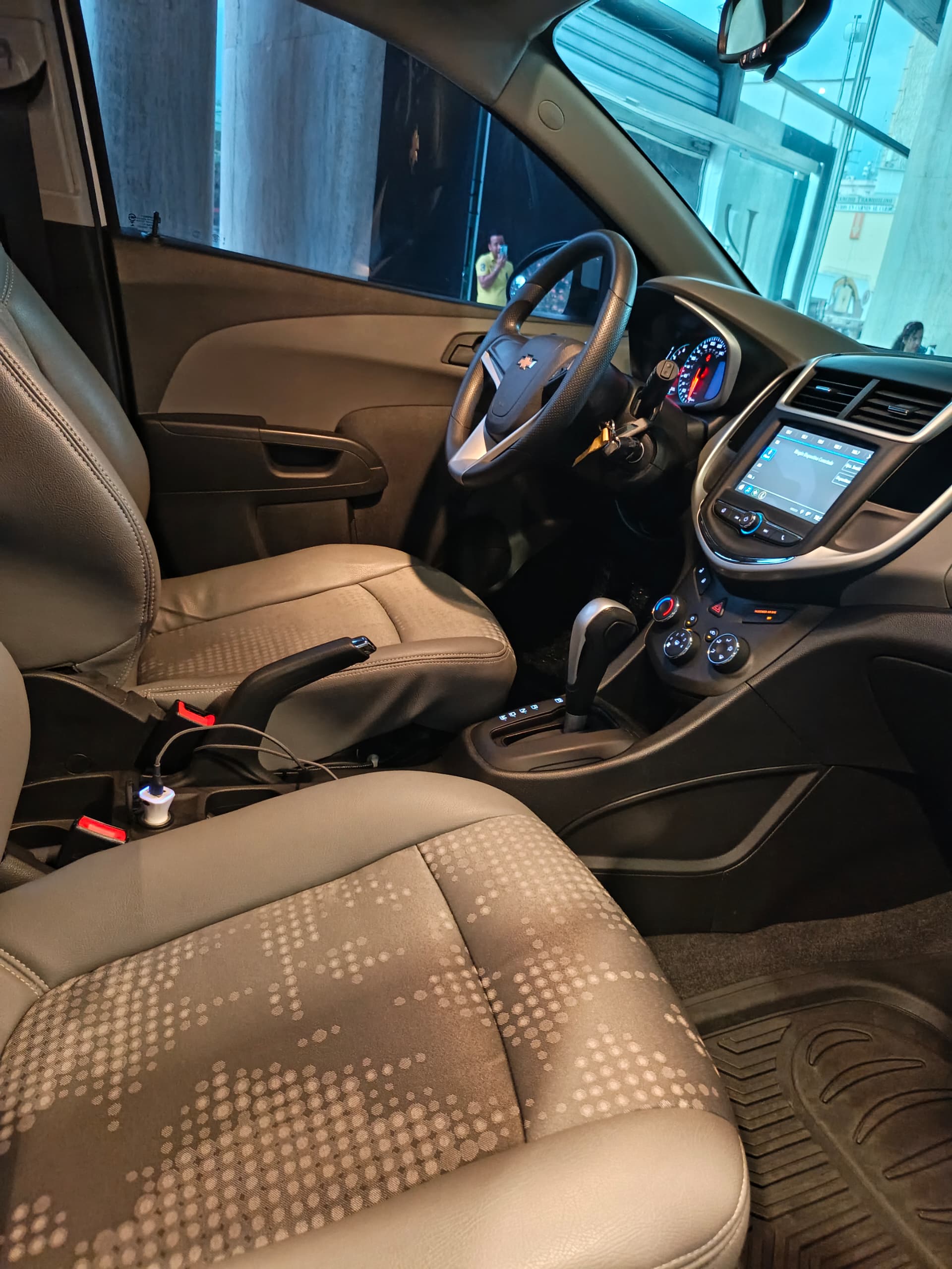 CHEVROLET SONIC RS 1.8 2018 blanco9