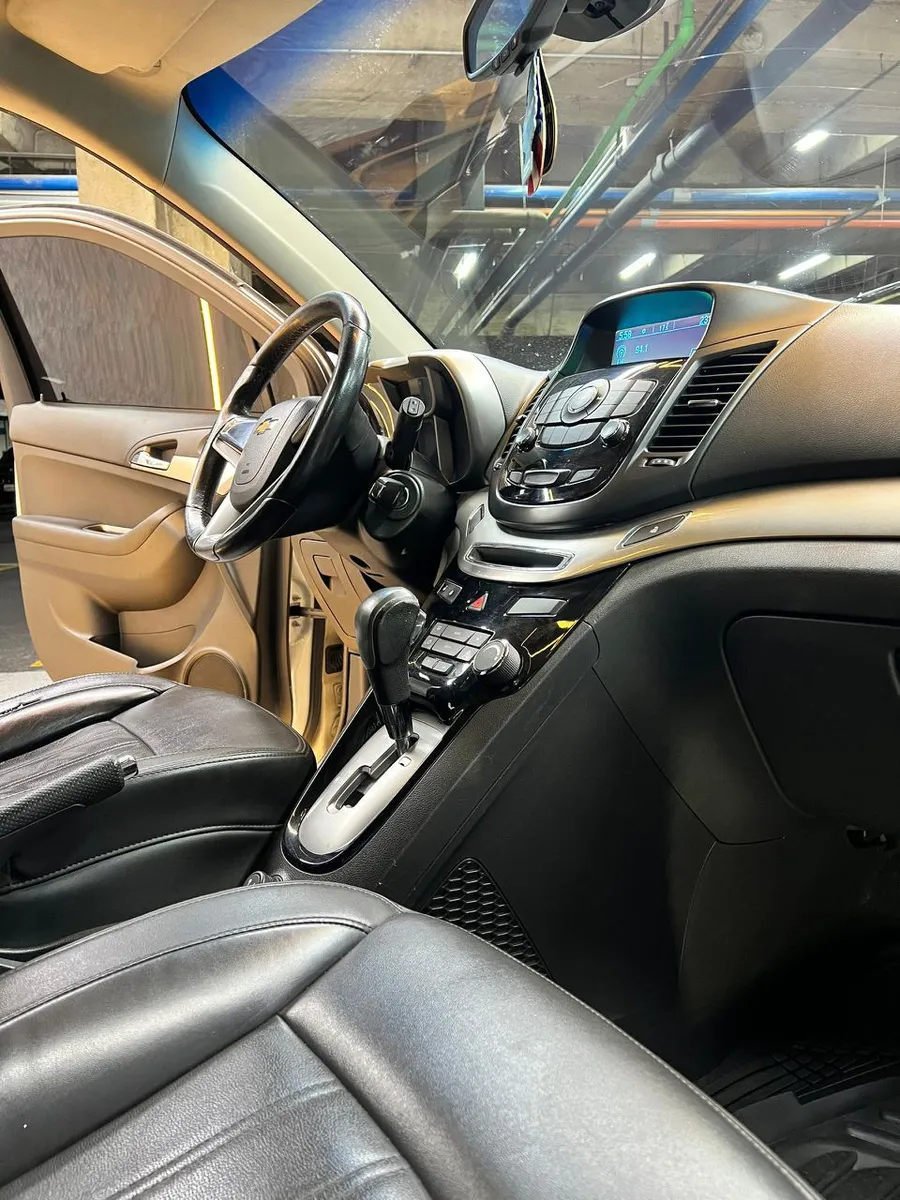 Camioneta Chevrolet Orlando 2013 blanco9