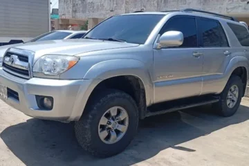 Camioneta Toyota 4 Runner 4 Puertas