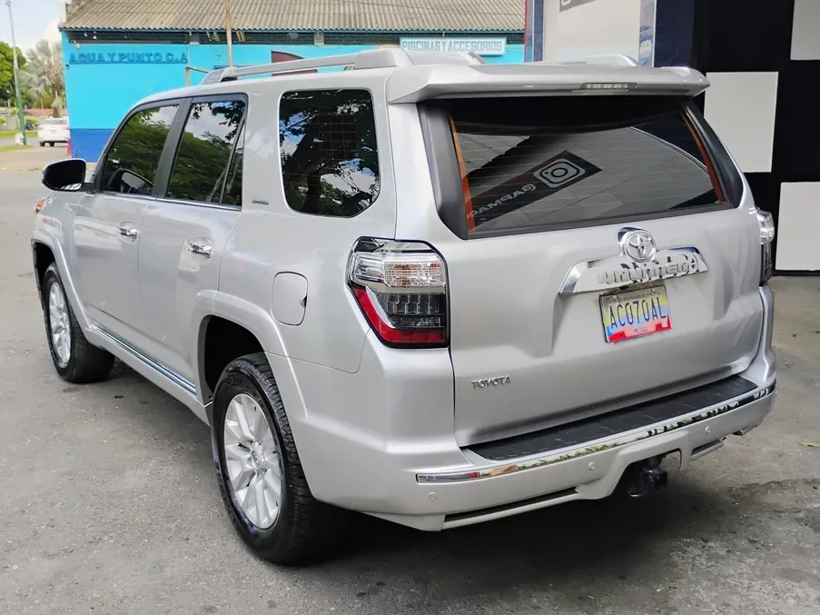 Toyota 4Runner 2024 Plateado Maracay