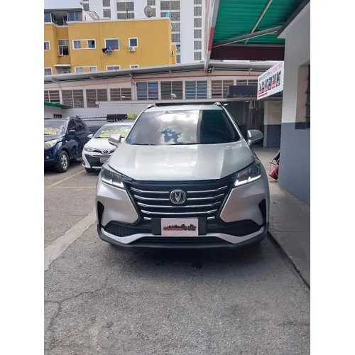 Changan CS 15 2023 Plateado Caracas