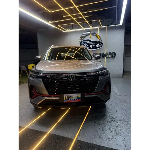 Changan CS 35 2026 Plateado Caracas
