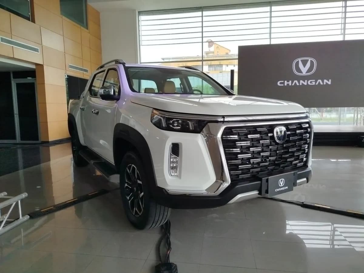 Changan Hunter Plus Gasolina 4x4 2025 Blanco