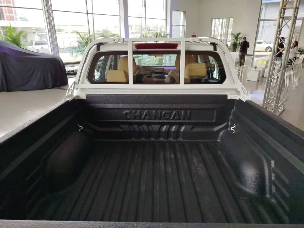 Changan Hunter Plus Gasolina 4x4 2025 Blanco