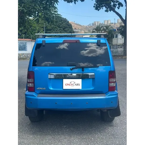 Jeep Cherokee kk 2010 Azul Caracas